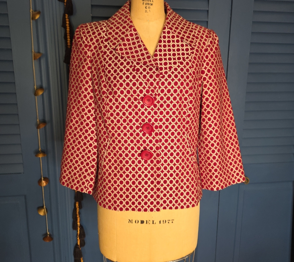 Rafaella Red & White Geometric Pattern Cropped Blazer
